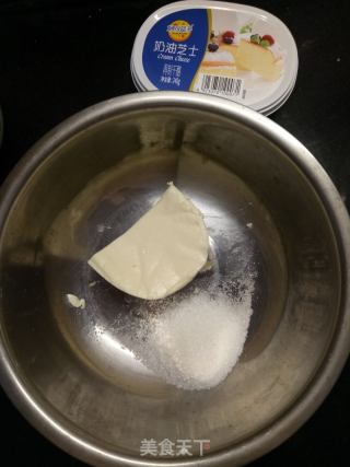 葡萄干奶油芝士蛋糕的做法步骤：1