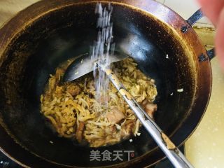 大肉炒酸菜的做法步骤：10