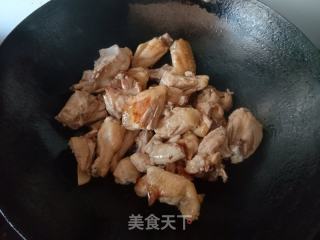 土豆片烧鸡的做法步骤：4