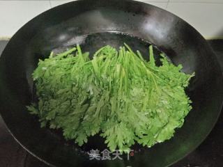 蒜蓉茼蒿的做法步骤：3