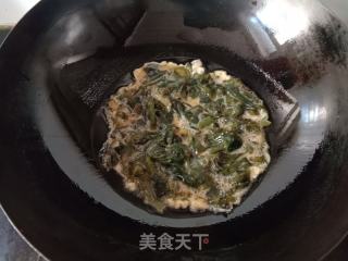 裙带菜炒鸡蛋的做法步骤：5