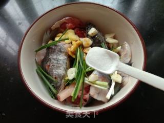 五香椒盐鱼骨的做法步骤：5
