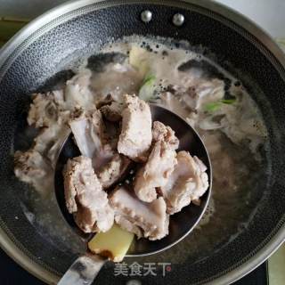 红烧排骨的做法步骤：3