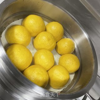 南瓜豆沙包的做法步骤：11