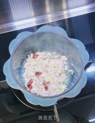 黄豆、肉末炒雪里蕻的做法步骤：3