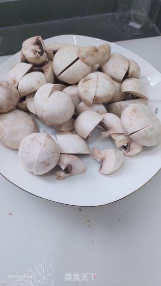 口蘑鸡汤的做法步骤：7