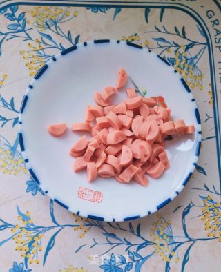 胡萝卜炒蒜薹的做法步骤：2