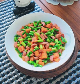 胡萝卜炒蒜薹的做法步骤：10