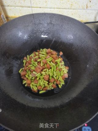 蒜苔炒肉的做法步骤：6