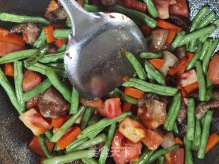 五花肉豆角土豆焖面的做法步骤：12