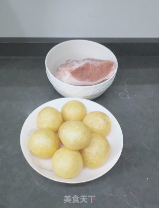 家常油面筋塞肉的做法步骤：1