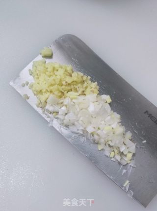 家常油面筋塞肉的做法步骤：2