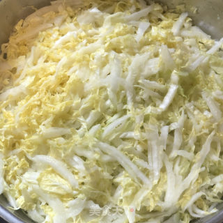 猪肉白菜水饺的做法步骤：1