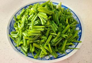 香葱肉沫捞面条的做法步骤：1