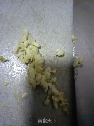 油渣虾皮拌白菜的做法步骤：3