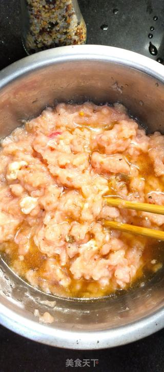 香煎鸡肉饼的做法步骤：3