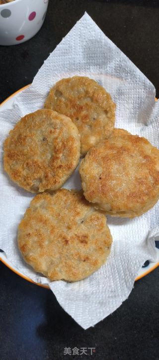 香煎鸡肉饼的做法步骤：11