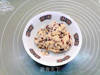 蔓越莓椰蓉土司的做法步骤：11