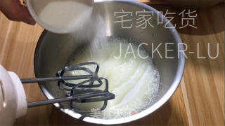 桂花蜜古早蛋糕，烤的时候满屋桂花香气和奶香味，超级诱人。的做法步骤：10