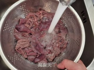 猪腰炒辣椒的做法步骤：5