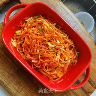 凉拌红萝卜丝的做法步骤：6