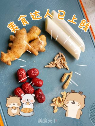 滋补鸽子汤的做法步骤：1