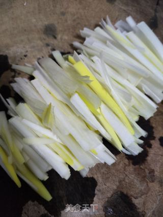 豆豉葱白龙骨粥的做法步骤：3