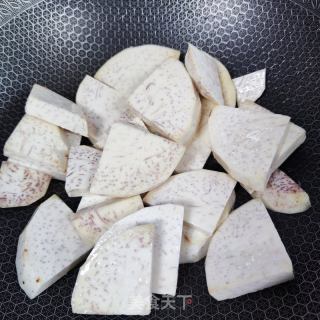 排骨烧香芋的做法步骤：5