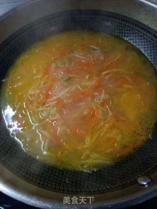 双色萝卜鲜贝汤的做法步骤：9