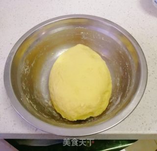 玉米面发面饼的做法步骤：3