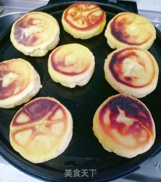 玉米面发面饼的做法步骤：10