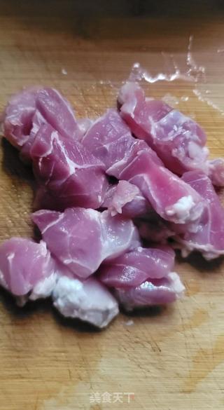 石斛莲子瘦肉汤的做法步骤：1