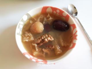银耳核桃龙眼肉汤的做法步骤：6