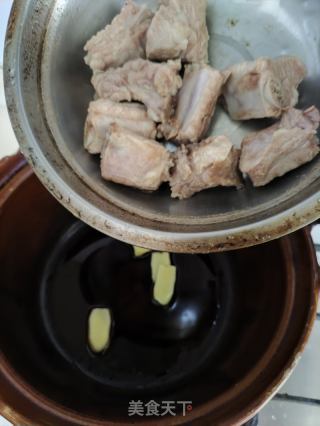 白菜海带炖排骨的做法步骤：4