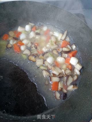 胡萝卜香菇炖鲜贝的做法步骤：9