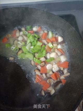 胡萝卜香菇炖鲜贝的做法步骤：10