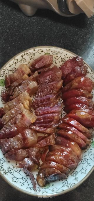 广味腊肉拼麻香腊肠的做法步骤：4