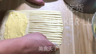 奶酥吐司，绵软拉丝口感如云朵一般，甜蜜奶酥，让整体风味更上一层。的做法步骤：18