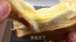 奶酥吐司，绵软拉丝口感如云朵一般，甜蜜奶酥，让整体风味更上一层。的做法步骤：27