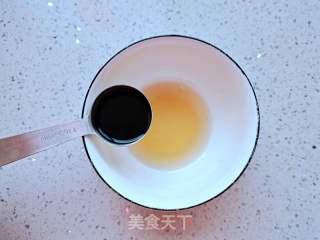 青椒焖虾的做法步骤：3