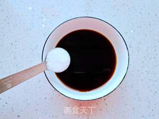 青椒焖虾的做法步骤：5