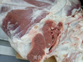 清炖羊腿的做法步骤：1