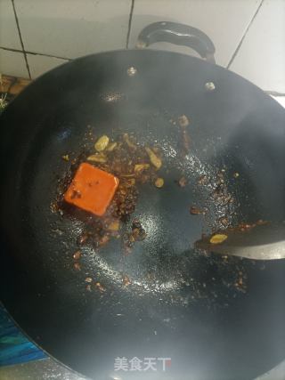 麻辣鱼块的做法步骤：10