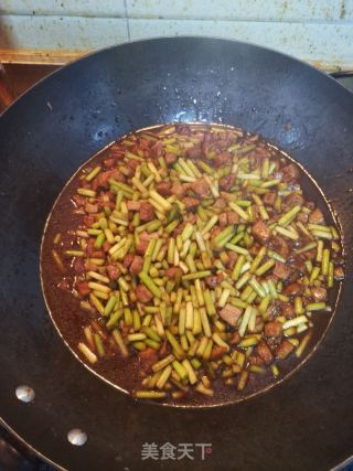 蒜苔炒肉的做法步骤：6