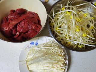 水煮肉片的做法步骤：1