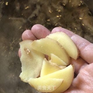 小油菜土豆焖五花肉的做法步骤：3
