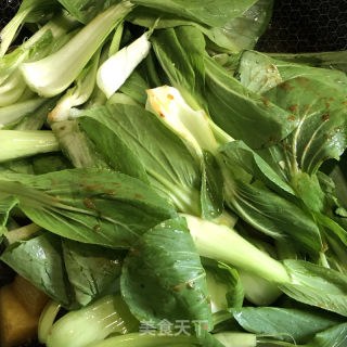 小油菜土豆焖五花肉的做法步骤：20