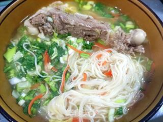 时蔬羊肉面的做法步骤：11