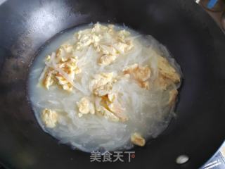 煎蛋萝卜丝汤的做法步骤：6