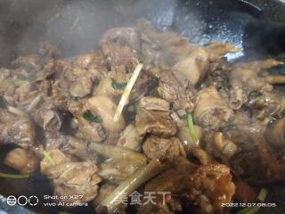 鲜蘑菇红烧鸡肉的做法步骤：7